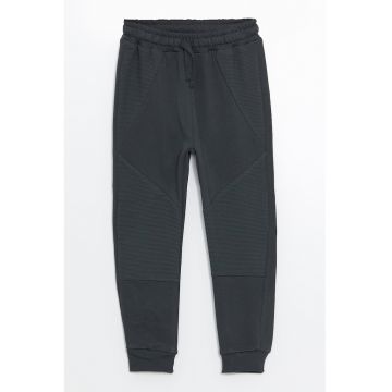 Pantaloni de trening cu snur si buzunare