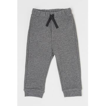 Pantaloni sport cu snur in talie