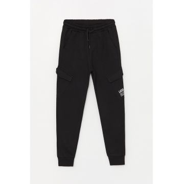 Pantaloni de trening cargo cu snur de ajustare in talie