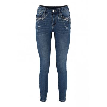 Blugi skinny cu strasuri