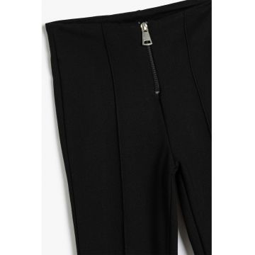 Pantaloni bootcut cu cusaturi frontale