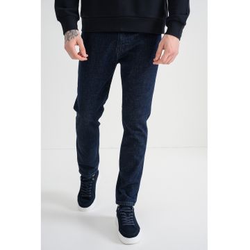 Blugi conici Blugi conici