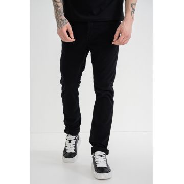 Blugi talie medie Blugi talie medie